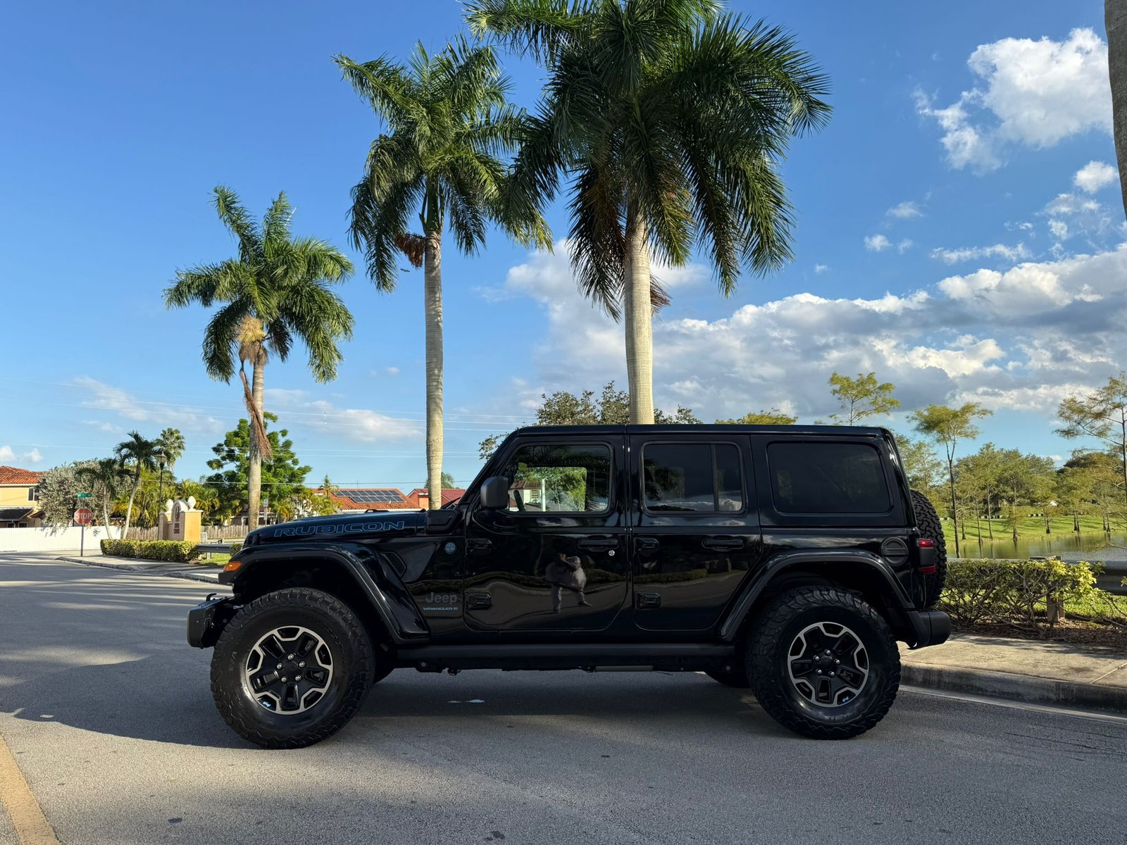 Jeep Wrangler Rubicon 4xe 1