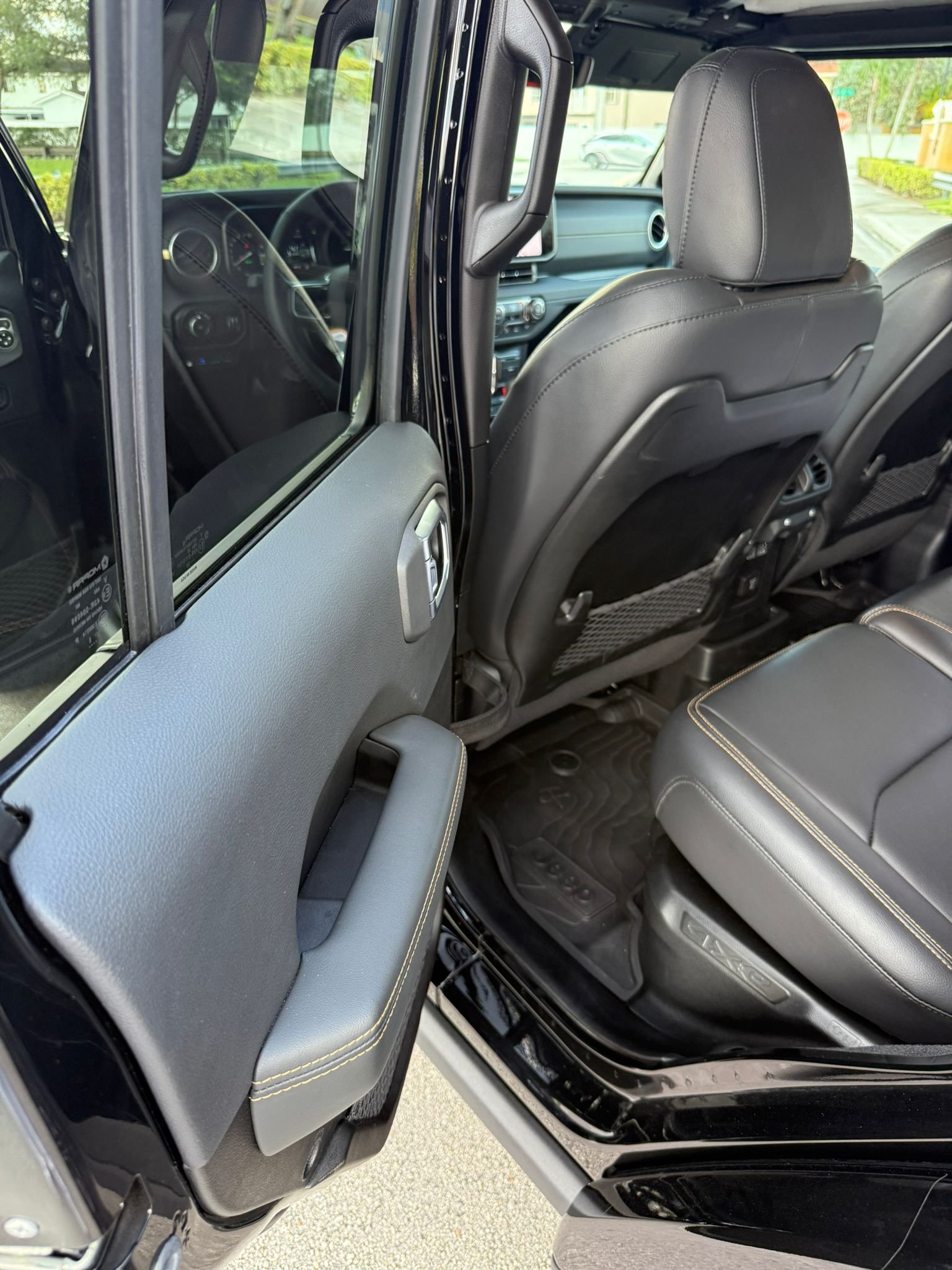 Jeep Wrangler Rubicon 4xe 6